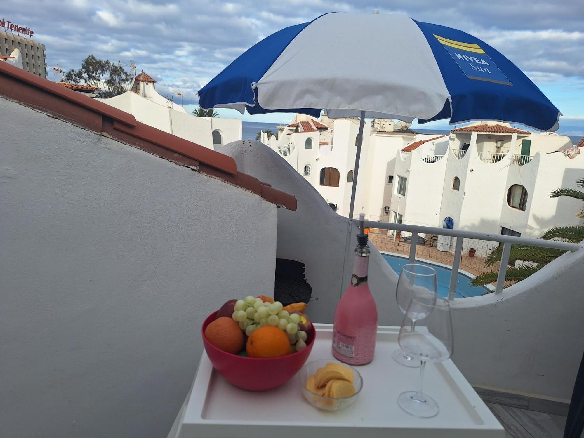 Wonderful White Appartament In Las Tortugas Playa de las Americas  Exterior photo