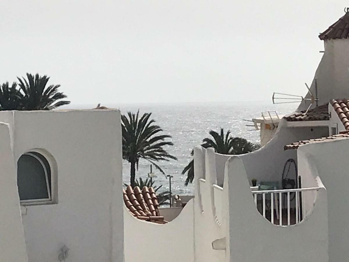 Wonderful White Appartament In Las Tortugas Playa de las Americas  Exterior photo